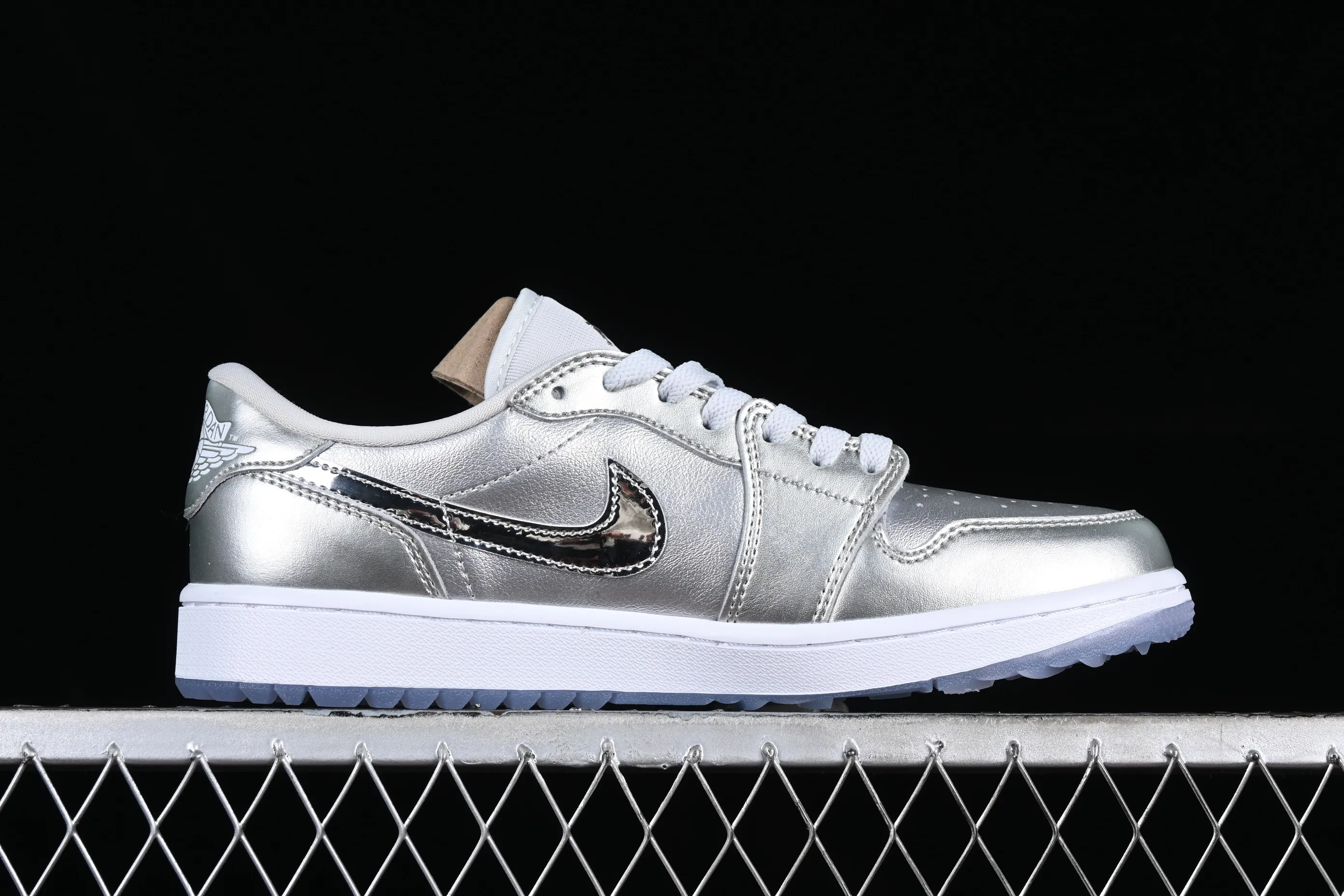 All categories Air Jordan Jordan series basketball shoes Air Jordan 1 Low Air Jordan 1 Low Golf "Gift Giving" AJ1 Joe 1 Golf Silver Low-top cultural and casual sneakers FD6848-001